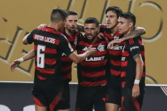 Jogadores comemoram gol de Arrascaeta no Mundial