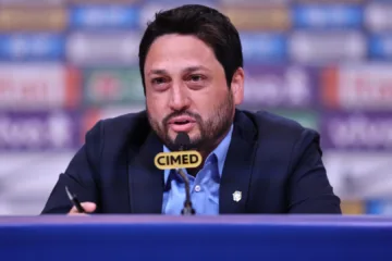 Arthur Elias se diz orgulhoso pelo 4º lugar da seleção brasileira feminina no ranking da Fifa