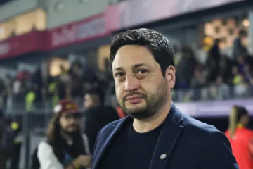 Com alto aproveitamento, Arthur Elias conquista os torcedores na seleção brasileira feminina; veja os números