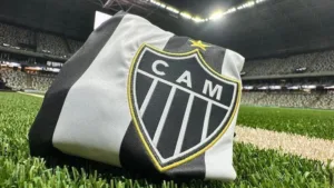 Atlético-MG quer zerar dívida com o elenco e Nicola comenta sobre prazo de três meses