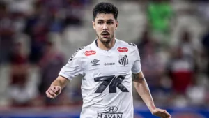 Dívida com clube português gera transfer ban e trava reforços do Santos