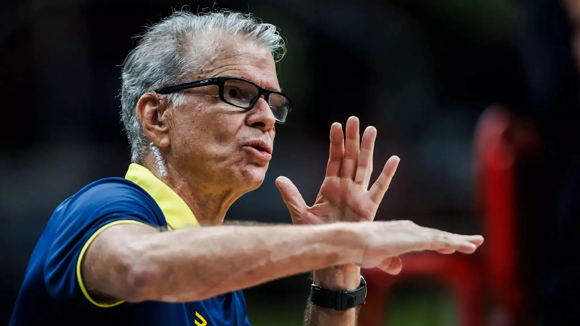 Bernardinho revela desejo de ter Giba de volta à Seleção: “Um dos maiores da última geração”