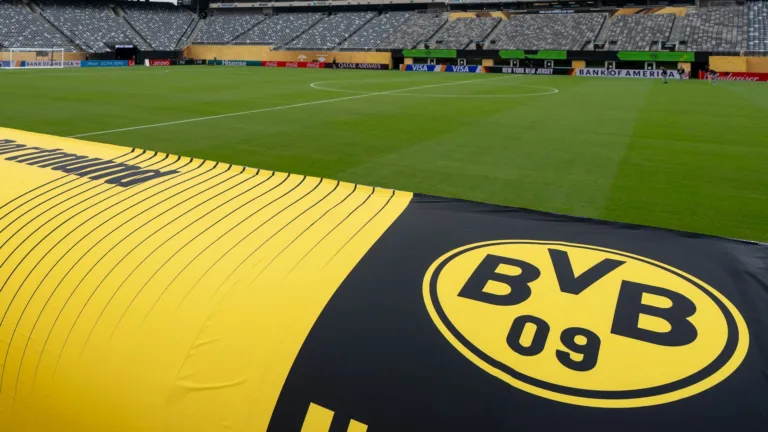 Torcedores do Borussia Dortmund analisam o Fluminense no Mundial de Clubes: “Melhor do Brasil, mas têm jogadores velhos”