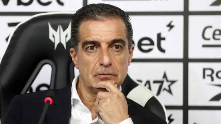 Botafogo pode mudar esquema em decisão contra o Palmeiras no Mundial de Clubes por suspensão de Gregore