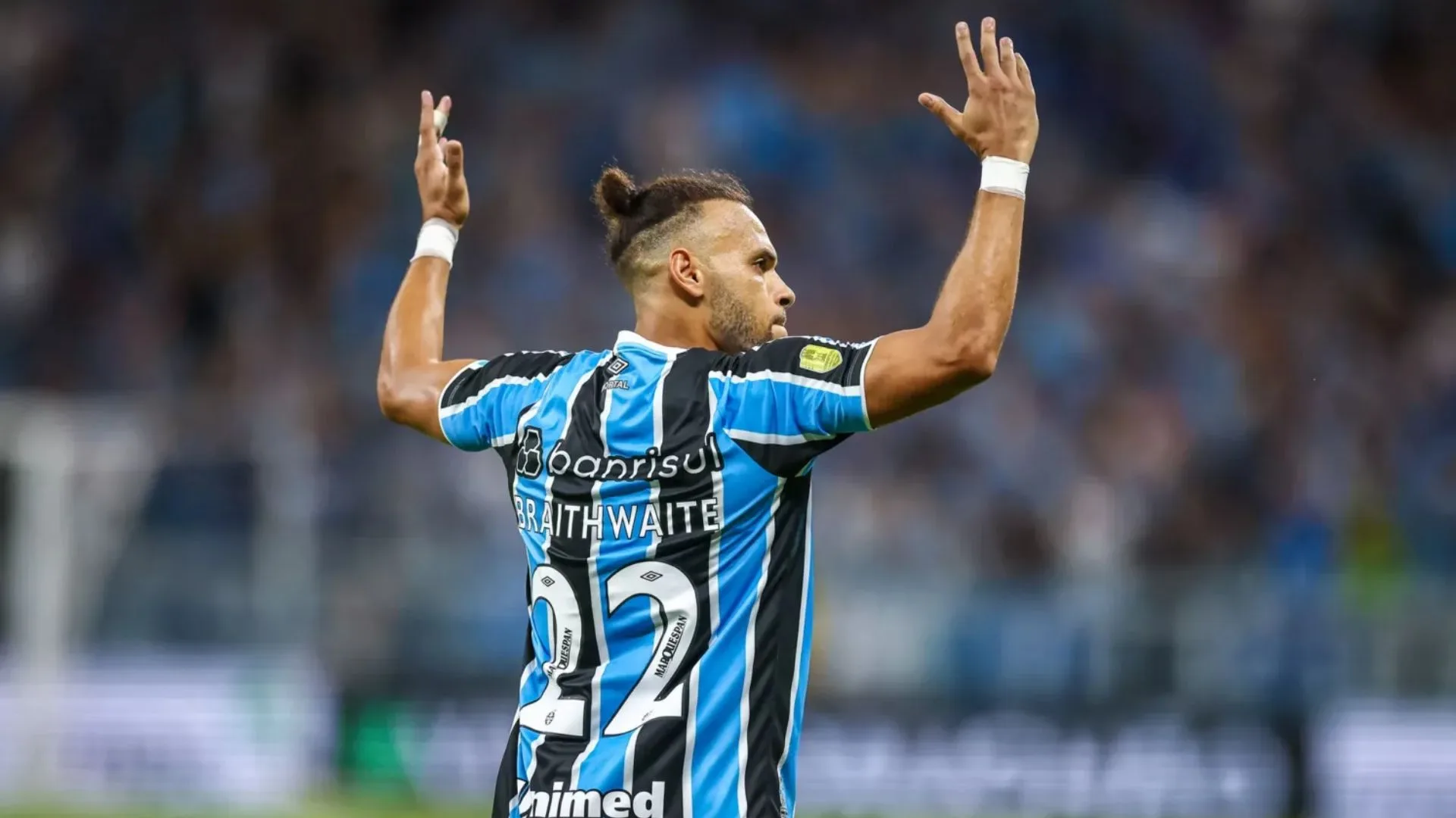 Grêmio acerta renovação de contrato com dinamarquês Braithwaite e torcedores do clube exaltam: “Vai virar ídolo”
