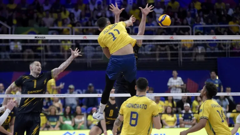 Brasil x China na Liga das Nações Masculina de Vôlei (VNL) 2025: onde assistir, horário e informações