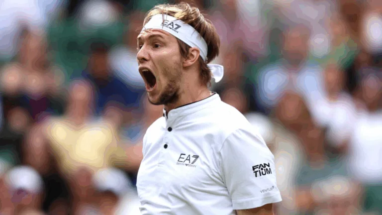 Bublik elimina Sinner no ATP 500 de Halle e revela emoção: “Nunca tinha vencido um número 1 antes”