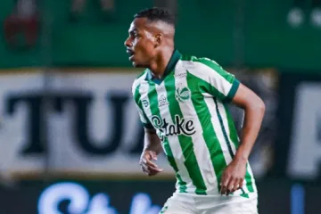 Farid indica Caíque, do Juventude, próximo de acerto com o Grêmio e faz questionamento: “Vale tudo isso?”