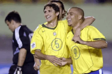 Campeão na Seleção, Edmilson relembra fase antes do título: “nós estávamos muito piores do que estamos hoje”