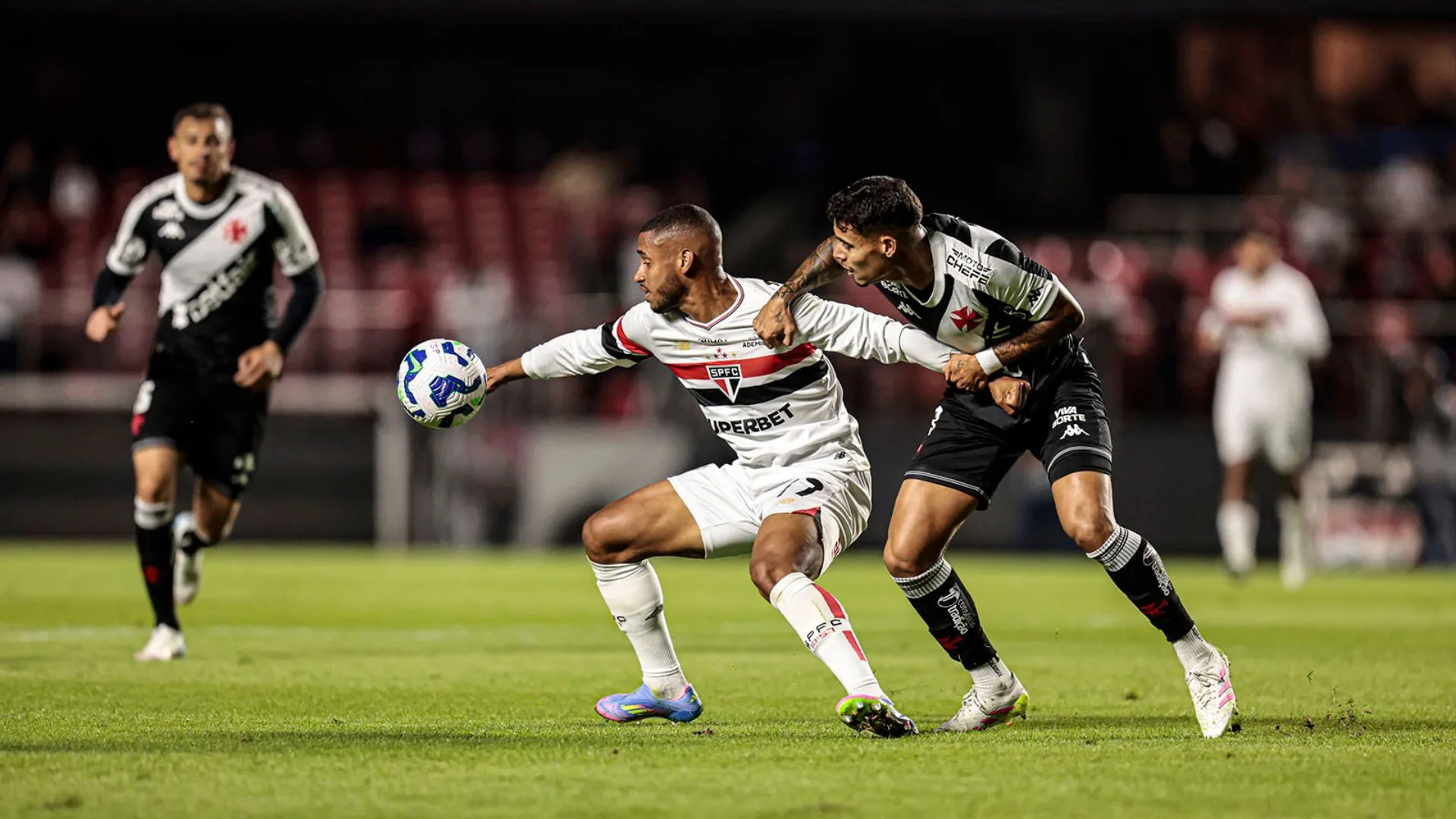 Casagrande dispara contra o São Paulo após derrota no Brasileirão e questiona postura: “Sem força, sem nada”