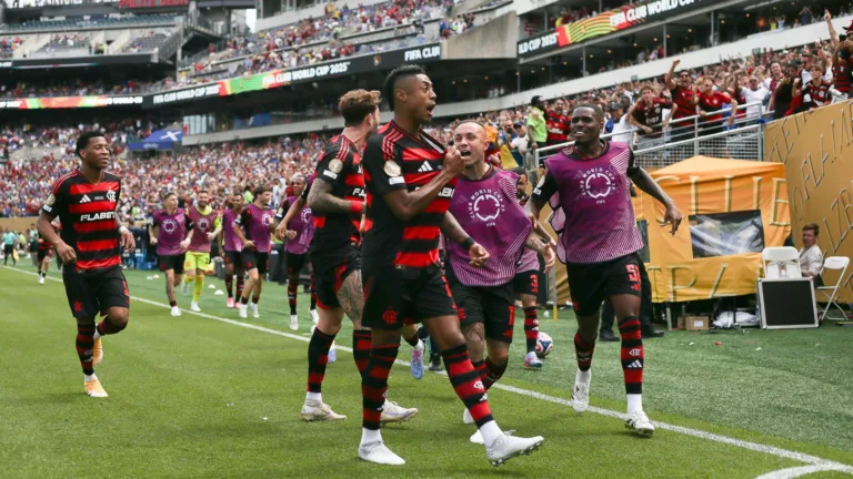 Cicinho diz que Flamengo vence o Los Angeles FC hoje no Mundial de Clubes: “Não vai ser diferente”