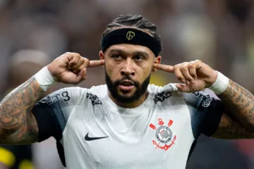 Corinthians e Adidas ficam mais perto de acordo e Nicola revela exigências do Timão; Nike pode acionar a Justiça