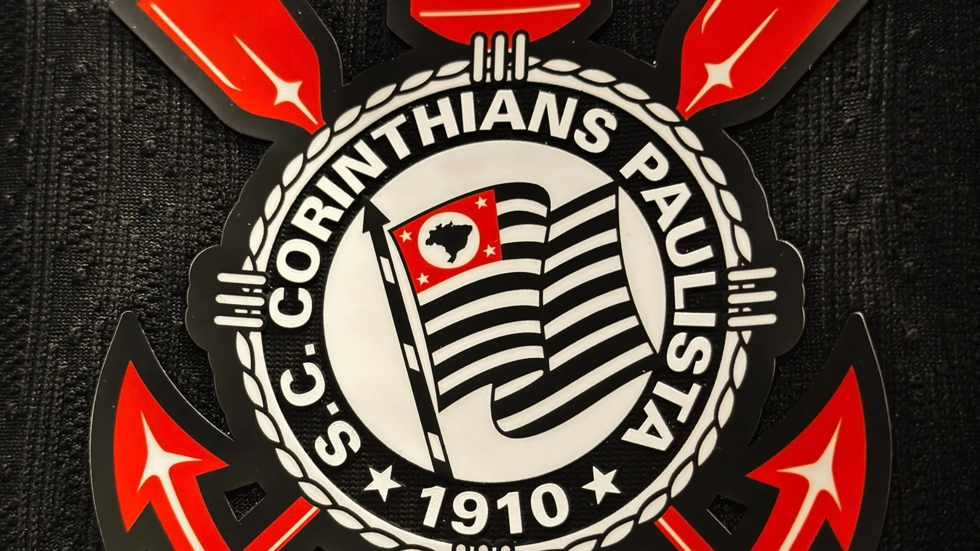 Corinthians ganha na Justiça e impede bloqueio milionário