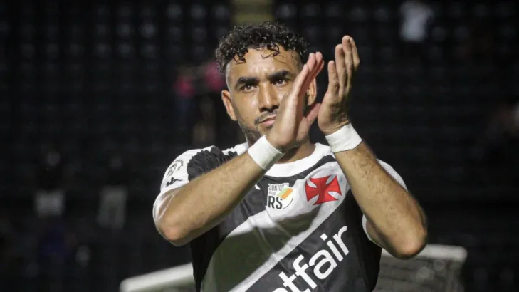 Craque Neto aprova saída de Payet no Vasco e elege o francês como “vergonha” no futebol brasileiro: “Uma das piores contratações” Craque Neto aprova saída de Payet no Vasco e elege o francês como “vergonha” no futebol brasileiro: “Uma das piores contratações”