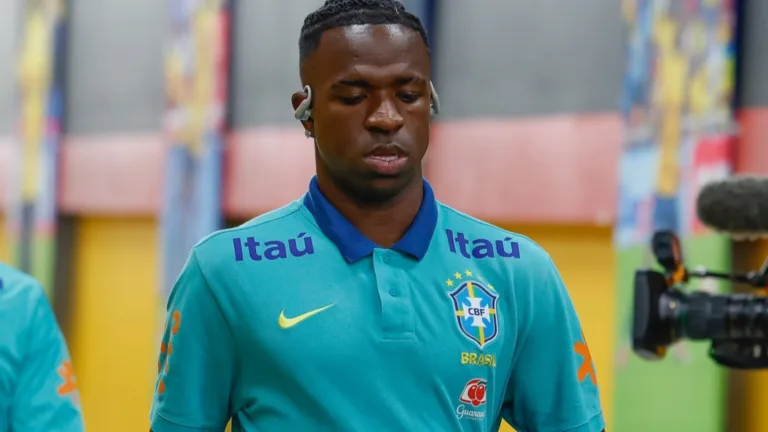 Craque Neto se irrita com Vinicius Júnior após Equador x Brasil: “O que falta para jogar bem na Seleção Brasileira?”