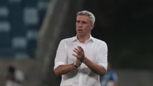 Hernán Crespo já tem data de apresentação ao São Paulo, diz André Hernan