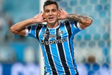 Farid surpreende e pede a saída de Cristaldo do Grêmio: “Já deu o que tinha que dar”