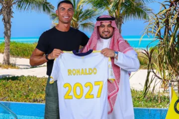Al-Nassr anuncia renovação de Cristiano Ronaldo até 2027 e torcedores ironizam: “O que resta é bater 1000 gols”