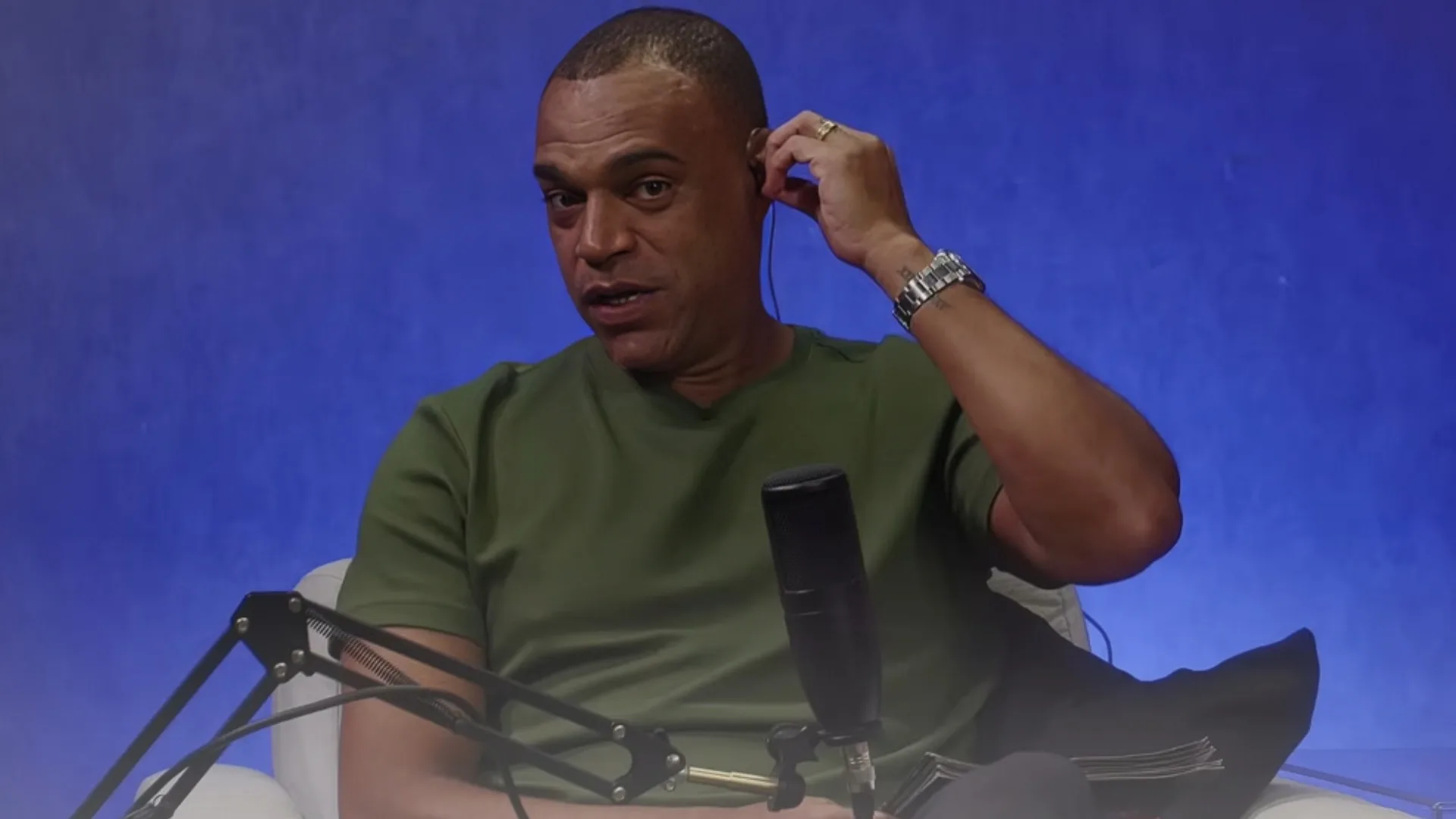 Denílson rebate Luciano após Bahia x SPFC no Brasileirão: “Agradece que foi só dois”