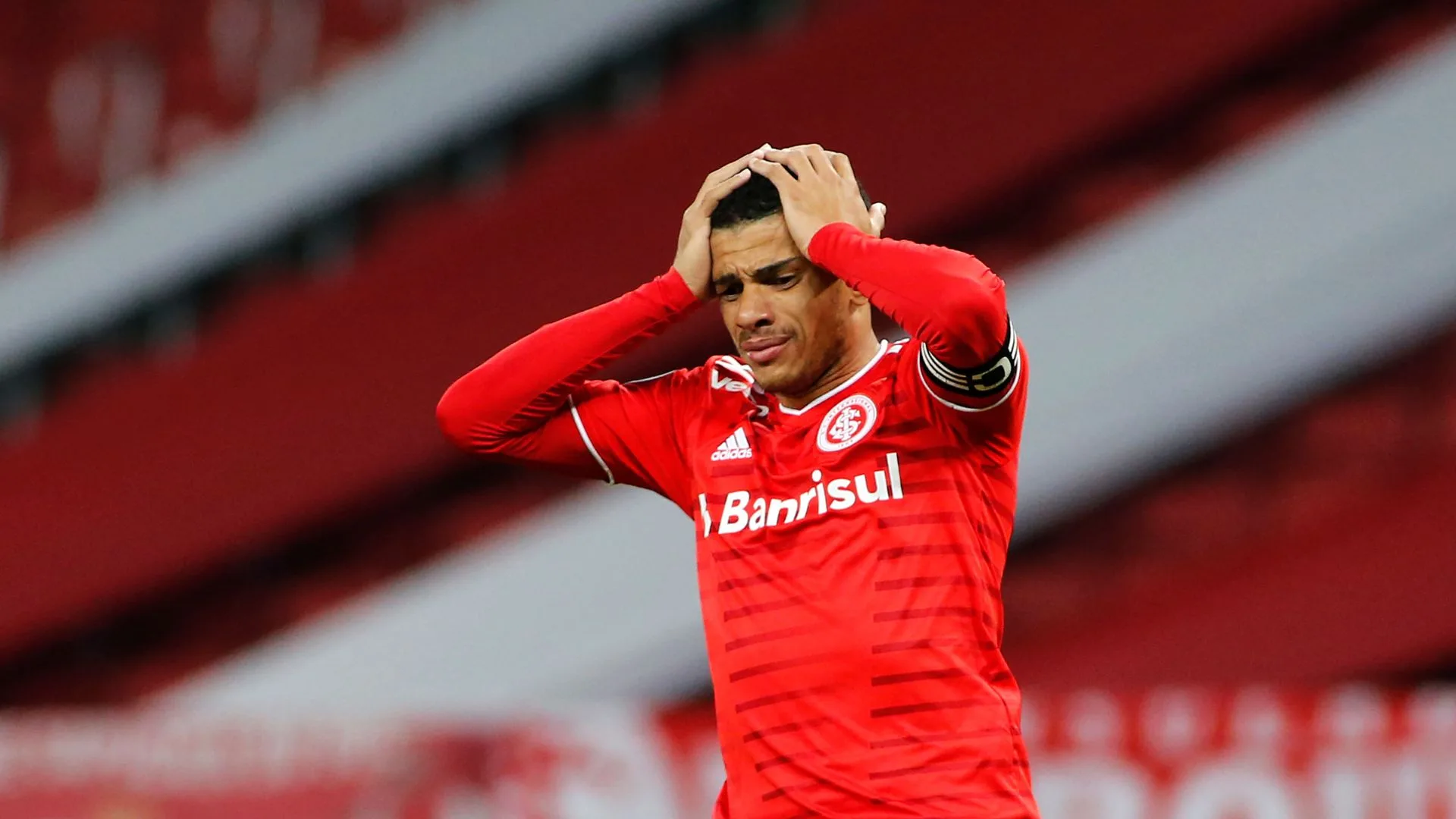 José Olavo Bisol confirma desfecho e Taison não voltará ao Internacional: “Não buscamos uma negociação”