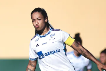 Veja a data prevista para o retorno de Byanca Brasil no Cruzeiro; Atacante se lesionou em maio