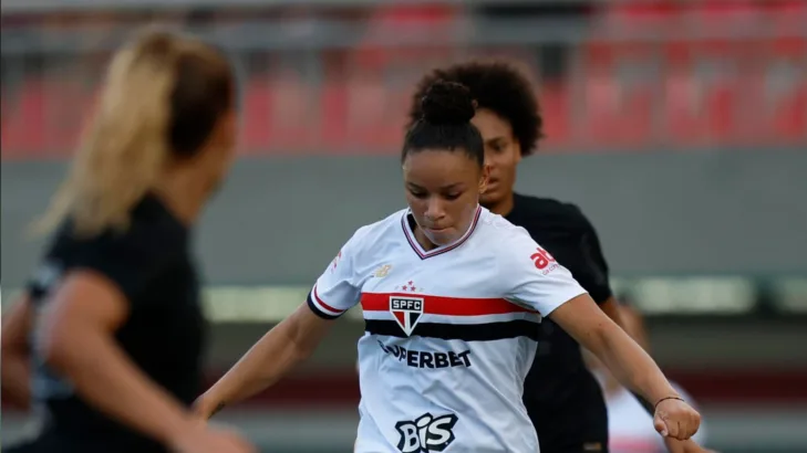 Corinthians sofre virada relâmpago para o São Paulo no Paulistão Feminino e perde invencibilidade de 14 jogos Corinthians sofre virada relâmpago para o São Paulo no Paulistão Feminino e perde invencibilidade de 14 jogos