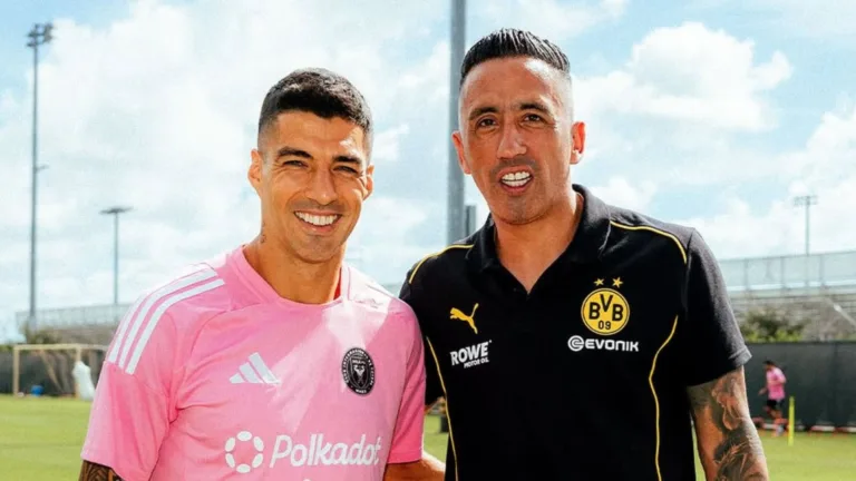 Grêmio publica encontro entre Suárez e Barrios no Mundial de Clubes e torcedores reagem: “Bateu a saudade”