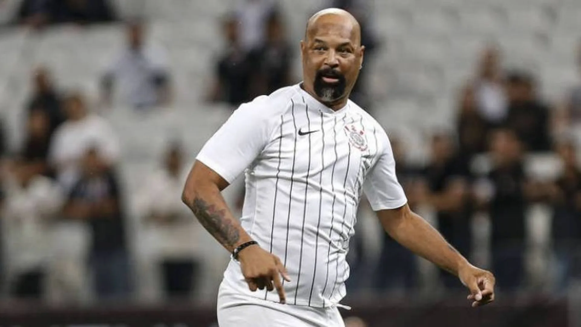 Dinei, ex-Corinthians, detona Palmeiras sobre chances no Mundial de Clubes: “Vai ser eterna piada”