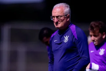 Dorival Júnior fecha lista de saídas do Corinthians: Hugo, Charles e Igor Coronado puxam a fila