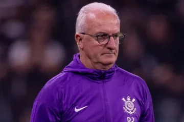 Tiago Leifert critica trabalho de Dorival no Corinthians e aponta erros: “Ficou treinando 15 dias e evoluiu pouco”