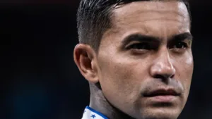 Casagrande critica Dudu, reforço do Atlético-MG, por ser egoísta e pensar apenas nele: “Péssimo componente de grupo”