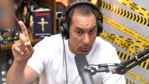 Edmundo é ‘cobrado’ por torcedor do Vasco sobre saída de Payet e reage ao vivo: “Não mando em p…nenhuma”