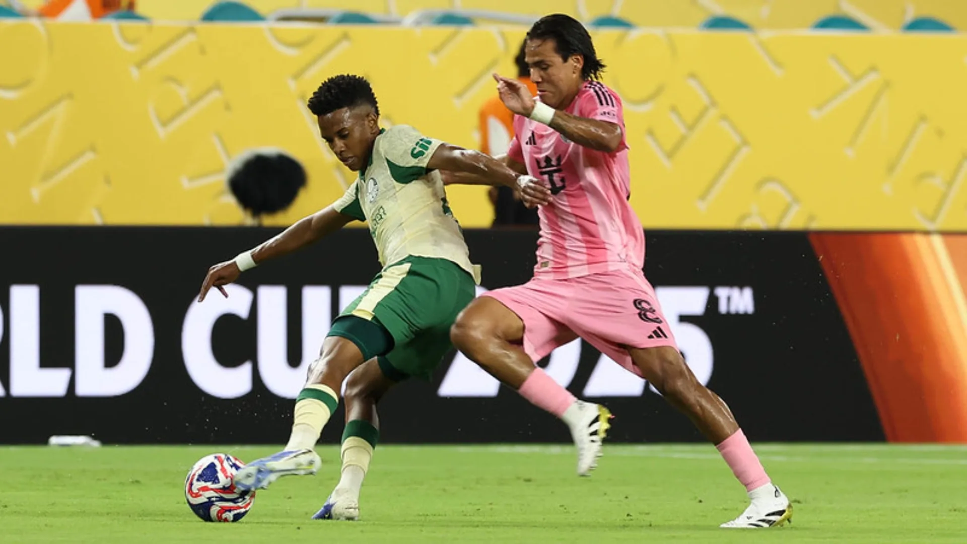 Mano critica Estêvão, do Palmeiras, por declaração sobre foco no Mundial de Clubes: “Não é inexperiência”