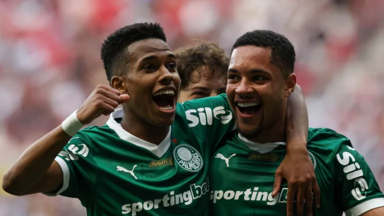 Edu Dracena indica Palmeiras com Vitor Roque contra o Chelsea no Mundial: “Ele, Estêvão e Allan ‘metendo’ correria”