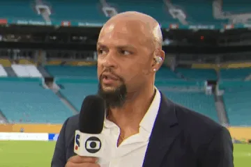 Felipe Melo critica atuação de Arrascaeta na eliminação do Flamengo: “É um cara que não tem intensidade”