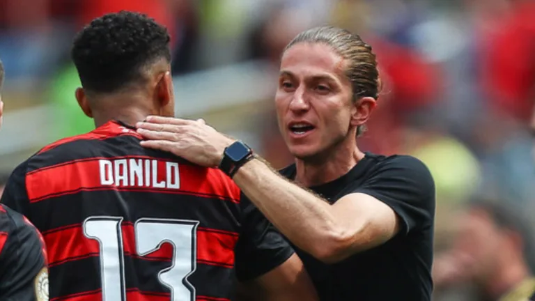 Revista inglesa ignora Filipe Luís, do Flamengo, e Abel Ferreira, do Palmeiras, ao eleger melhores técnicos do mundo