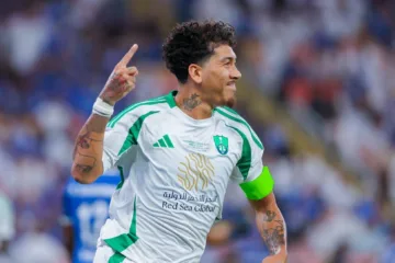 Nicola fala sobre Firmino no Flamengo: “Jogador tem feito esforços para a negociação acontecer”