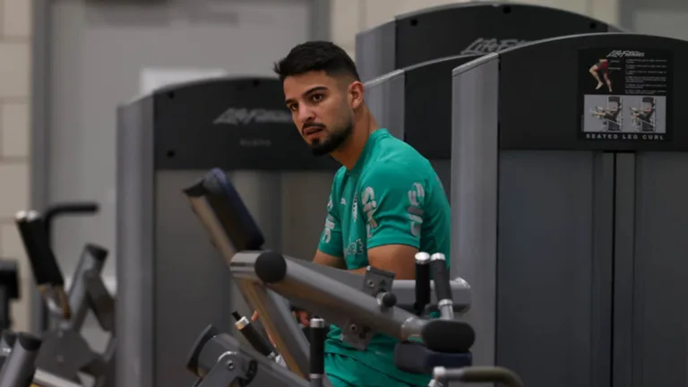 Flaco López fala em ‘insatisfação’ após empate do Palmeiras na estreia do Mundial de Clubes: “Fizemos um jogo melhor que eles”