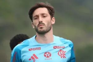 Flamengo quer vender um dos três laterais-esquerdo do elenco hoje e Nicola revela cenário: “Vão causar enorme problema”