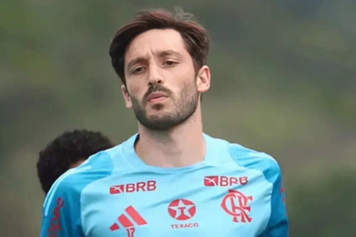 Flamengo negocia Viña com o futebol espanhol
