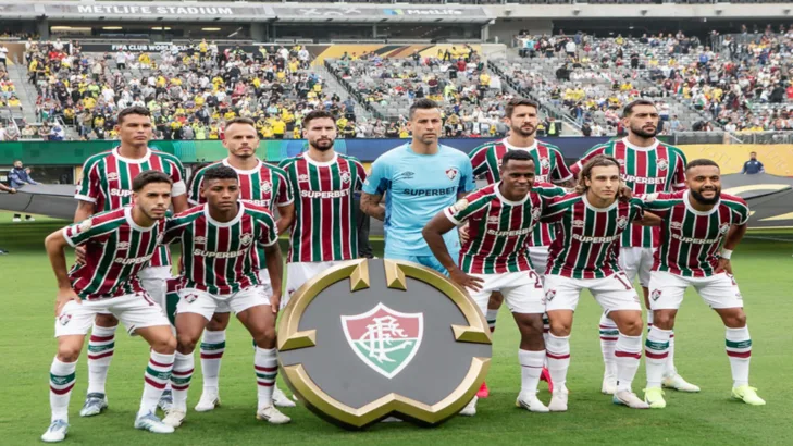 Cicinho crava vitória do Fluminense contra Ulsan no Mundial de Clubes e cobra: “Precisa manter a seriedade” Cicinho crava vitória do Fluminense contra Ulsan no Mundial de Clubes e cobra: “Precisa manter a seriedade”