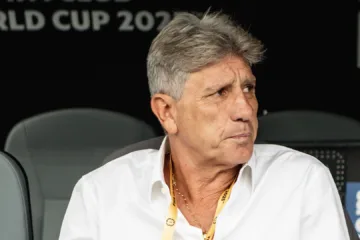 Renato Gaúcho exalta torcida e vê empate como ‘injusto’ na estreia do Fluminense no Mundial de Clubes
