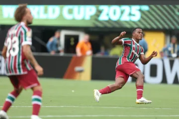 Fluminense vence Ulsan Hyundai por 4 a 2 em jogo de reviravoltas e assume liderança no Mundial
