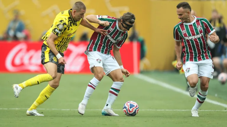 Casimiro lança desafio após empate do Fluminense no Mundial: “Bota o Borussia para jogar a Série B”