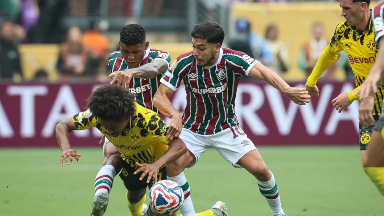 Rivellino indica soberba do Borussia Dortmund no Mundial de Clubes: “Tomou um baile do Fluminense”