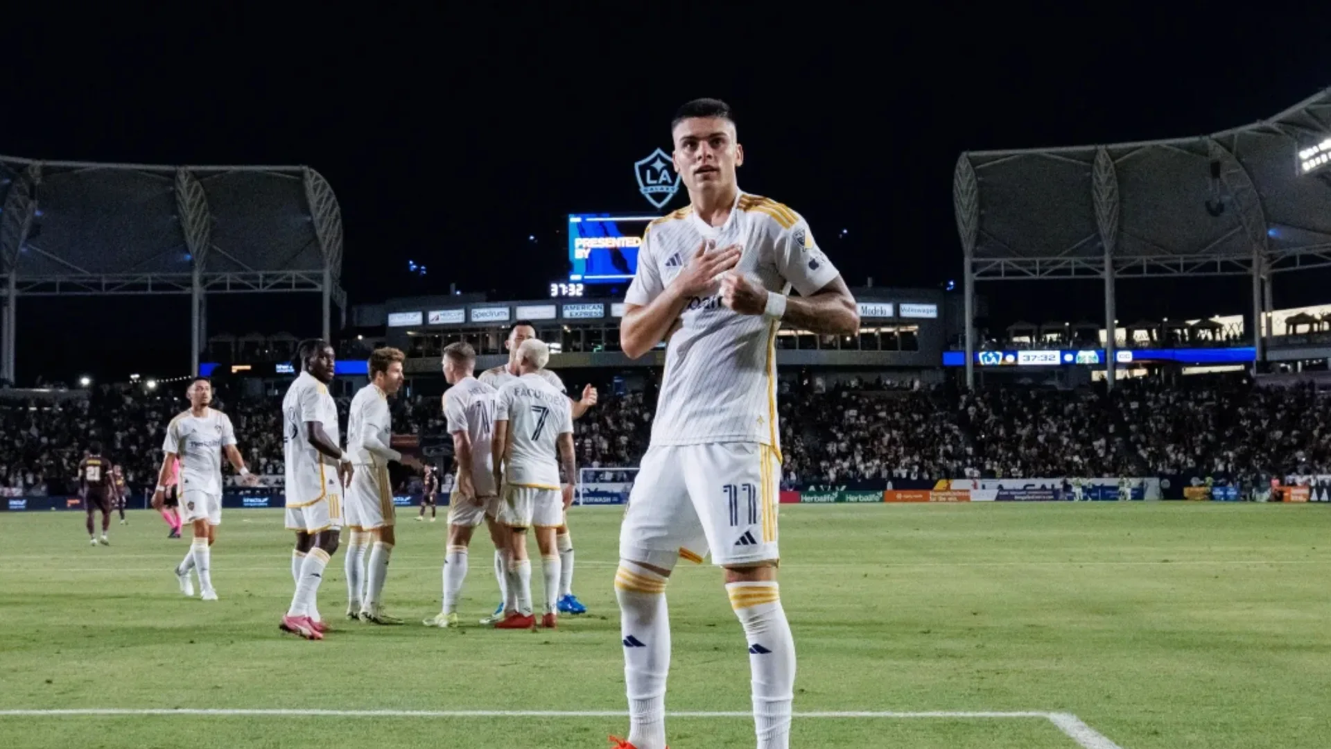 Vasco vai receber valor extra em meta atingida por Gabriel Pec no LA Galaxy