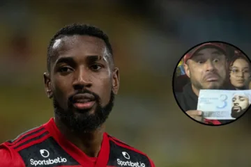 Torcedores do Flamengo levam nota de 3 reais com rosto de Gerson para ‘Aerofla’: “Tchau e nunca volte”