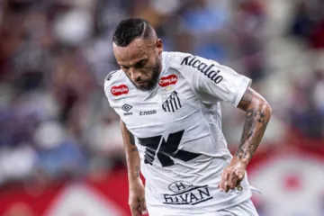 Guilherme desabafa sobre críticas e comemora sequência de gols no Santos: “O Amado vai seguir representando”