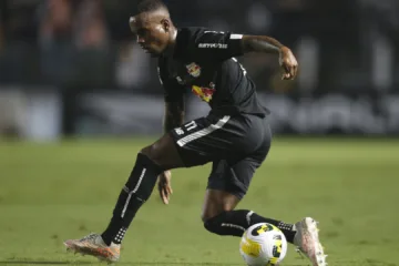 Jorge Nicola esclarece chances de Helinho ser contratado por Corinthians, São Paulo e Vasco: “Virou o queridinho do mercado brasileiro”