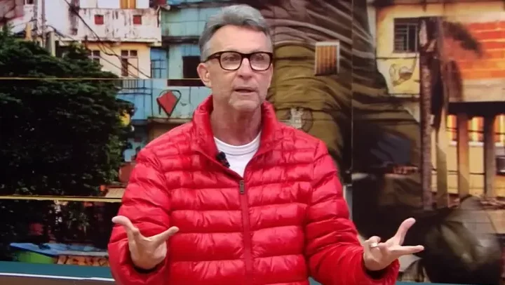 Craque Neto faz críticas a Dorival Júnior e manda recado a estrela do Corinthians Memphis Depay: “Vai embora”